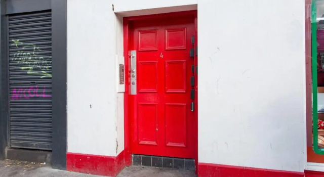 Modern & Bright 1 Bed for 4 Close To City Centre! (Adults Only), Забронировать Отель Эдинбург Midlothian, рядом с Национальный музей Шотландии