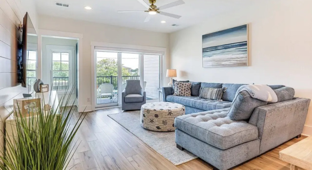 Апартаменты Walk to the Waves: Coastal Kure Beach Retreat