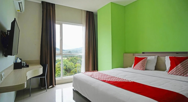 Студия Deluxe Collection O 91373 M Hotel