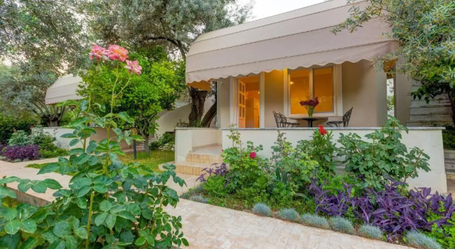 Коттедж Gurel Garden House