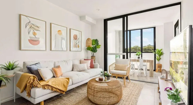 Апартаменты Coastal 2-bed Apartment Near Beach