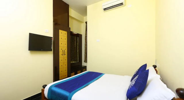 OYO 10630 Hotel Nano Turf, Забронировать Отель Отели штата Тамилнада 3 звезды, 3*