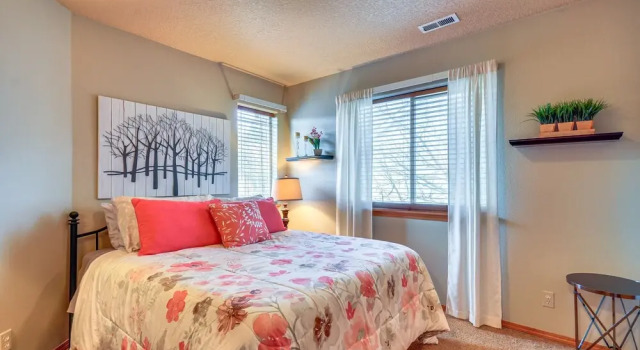 Коттедж Lovely Dundee Home w/ Private Yard & Fire Pit!
