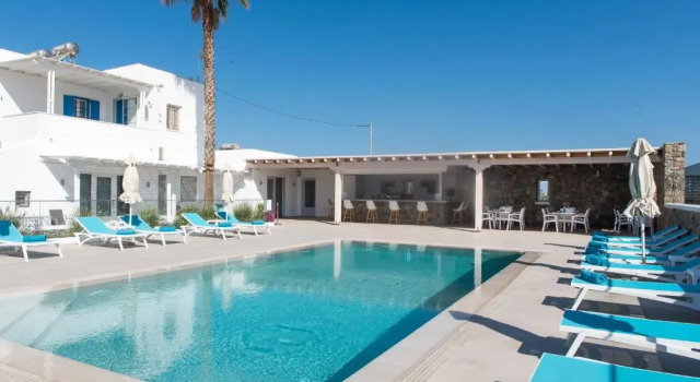 Трёхместный номер Standard с видом на бассейн Diogenis Village Mykonos