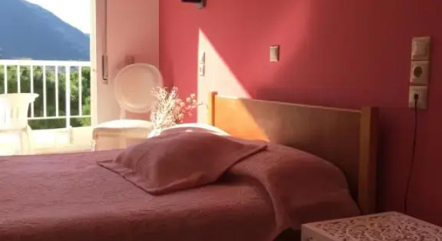 Двухместный номер Standard с видом на бассейн Rodini Beach Hotel