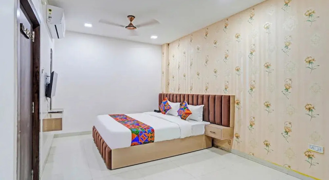 Номер Executive Fabhotel Amrit Palace - Opp Skye Corporate park