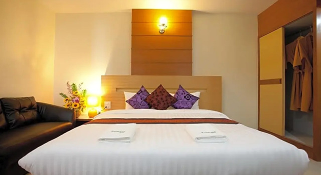 Номер Deluxe Amnauysuk Hotel
