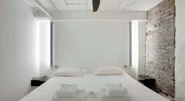 Duplex Loft Montmartre -18th, Забронировать Апарт-отель Париж Иль-де-Франс, рядом с Монмартр