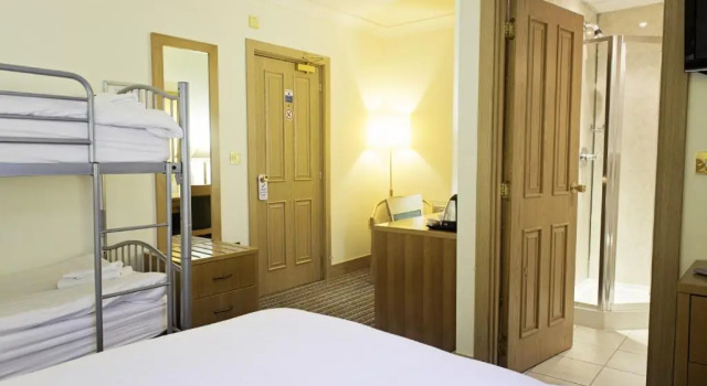 Standard familie cameră Carousel Hotel