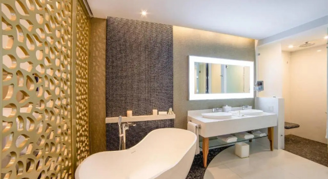 Полулюкс Garza Blanca Resort & Spa Los Cabos
