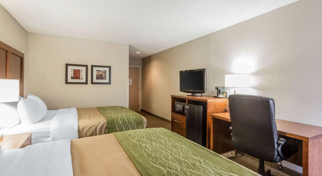 Четырёхместный номер Standard Quality Inn Summerville-Charleston
