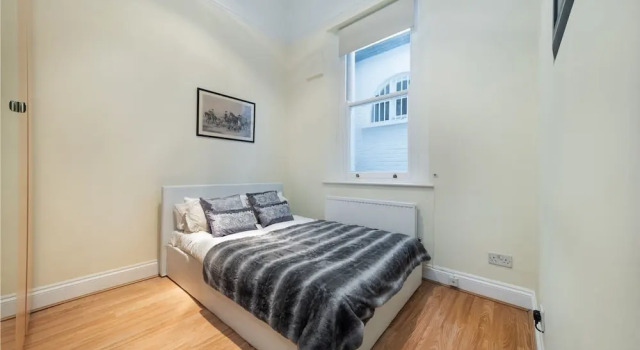 Luxury Private Apartment in Kensington