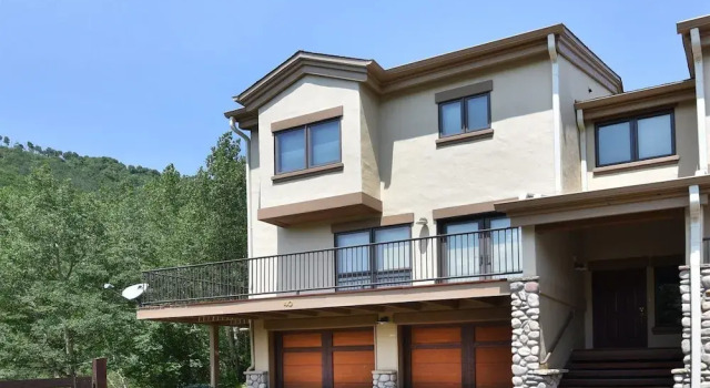 Potato Patch Luxury 4 Bedroom Townhome - Vail Point, Забронировать Дом для отпуска Отели Вейл с парковкой, Парковка