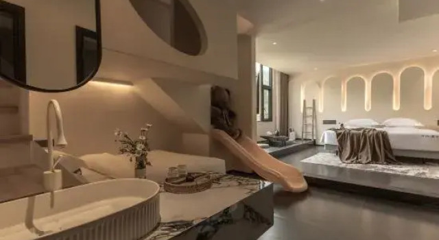 Семейный люкс Tingshan Jiaoxia · Homestay: A Designer Riverside Mountain-View Retrea