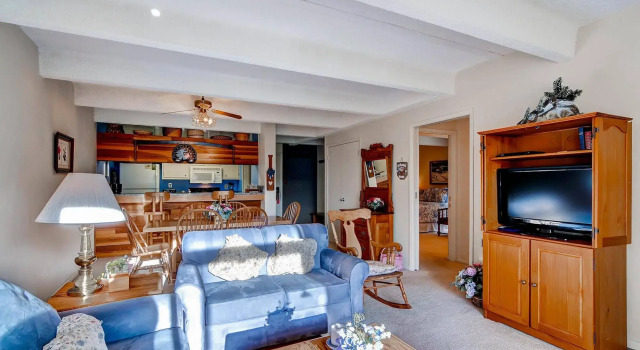Wheeler at East Village by Copper Mountain Lodging, Забронировать Отель Отели Коппер-Маунтин с парковкой, Парковка