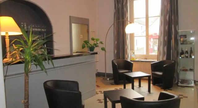 Logis Hostellerie Du Cheval Blanc, Rezerwuj Hotel  