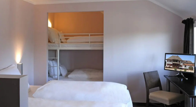 Self CheckIn Hotel Heckenrose Lorin, Reserva ahora Hotel Hoteles en Baden-Wurtemberg con desayuno, Desayunos