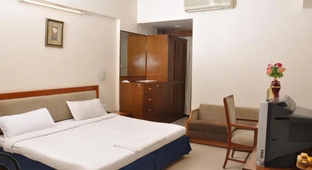 Номер Standard Hotel Sitara Residency