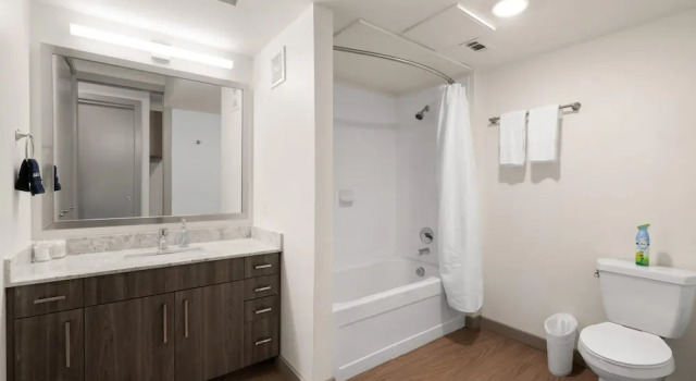 Апартаменты Arlington Comfortable Studio Apartment