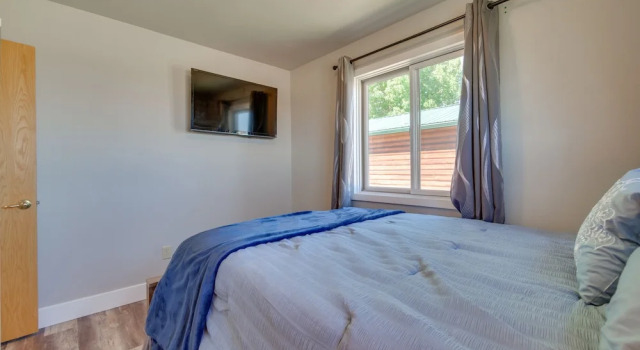 Bright Wyoming Retreat w/ Deck & Mountain Views!, Réserver Maison de vacances Saratoga Wyoming