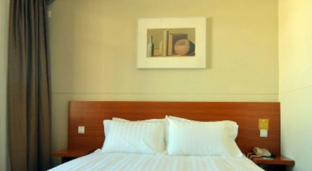 Одноместный номер Standard Jinjiang Inn Select Yantai Penglaige