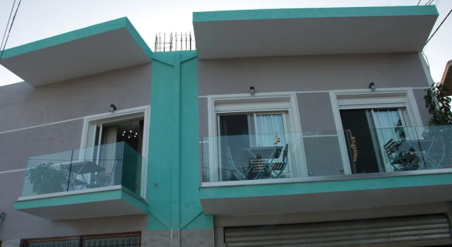 Crown Deluxe Apartments