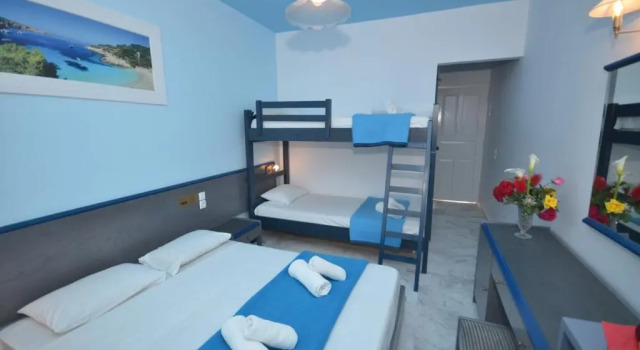 Семейный номер Standard с видом на море Hotel Elena Ermones