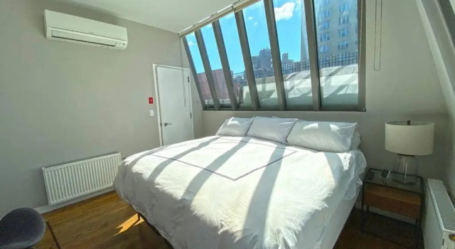 Beautiful 3 Bdrm 2 Bath Private Luxury Townhouse!, Забронировать Отель Гринвич-Виллидж Нью-Йорк, рядом с Sheridan Square