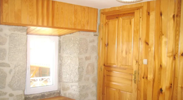 House With 3 Bedrooms in Le Malzieu-forain, With Wonderful Mountain Vi, Buchen Sie Hotel Le Malzieu-Forain Frankreich