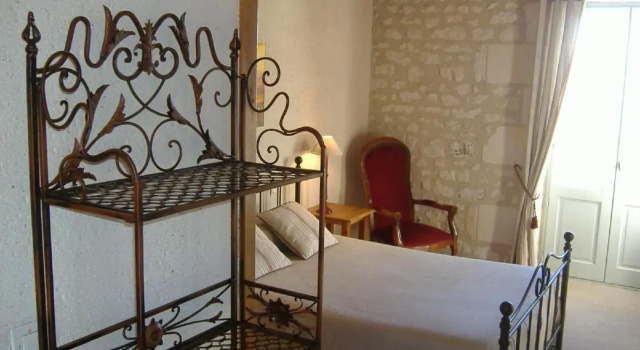 Auberge de Crissay - Aux Coups de Coeur, Rezervasyon Pansiyon / Hostel Indre et Loire hosteller, Pansiyon / Hostel