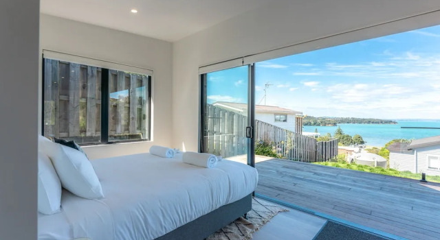 Luna Cottage - Ocean Views on Waiheke