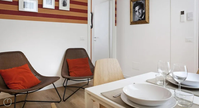 Mi-care4d3 - Caretto 4 - Domingo, Book Hotel Milan Lombardy