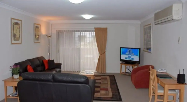 Апартаменты Standard City West Accommodation