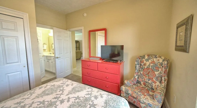 Gulf Crest Condominium #1806 - 2 Br Condo, Varaa Huoneisto Hotellit Panhandle Florida uima-altaalla, Uima-allas