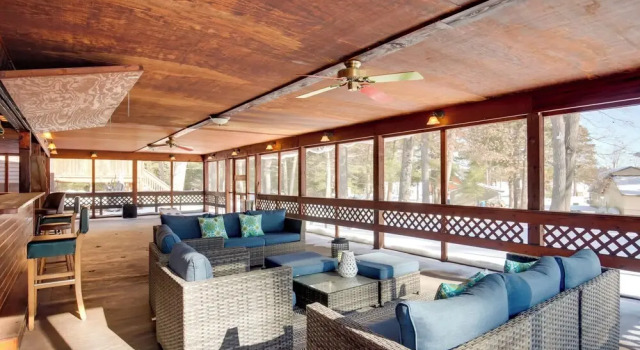 Коттедж Snowmobile & Enjoy Eagle River! Southside Lodge