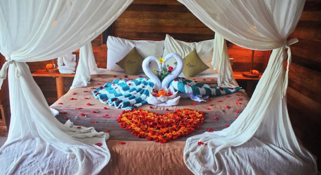 Deluxe Bungalow mit Balkon Mamaras Guest House