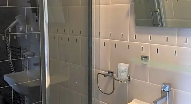 Семейный номер Standard Dockside Hotel