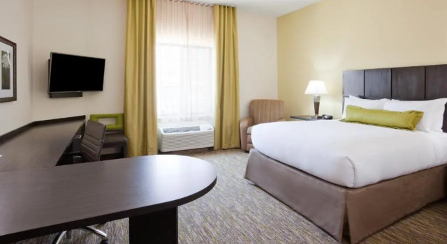 Люкс Candlewood Suites Dickinson by IHG