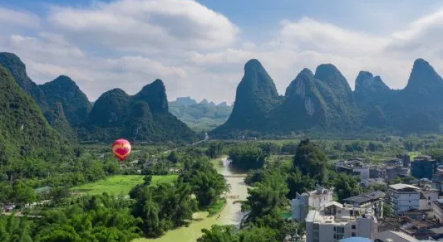 Range Rover Court Hotel (Yulonghe Branch in Yangshuo)