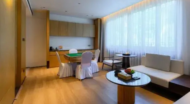 Люкс Convenient City Hotel (Foshan Shunde Chencun Subway Station)