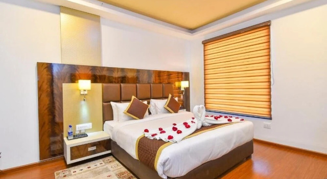Люкс Hotel Sun City Plaza