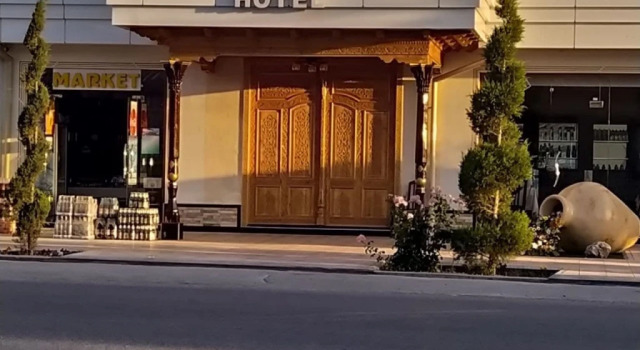 Al-Taymur Palace Hotel, Забронировать Отель Отели Кашкадарьинской области с парковкой, Парковка