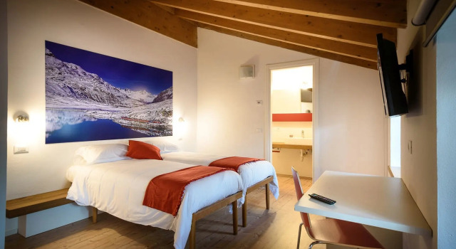 Le stanze del Trenino Rosso, Buchen Sie Bed & Breakfast Hotels in Veltlin mit Parkplatz, Parkplätze