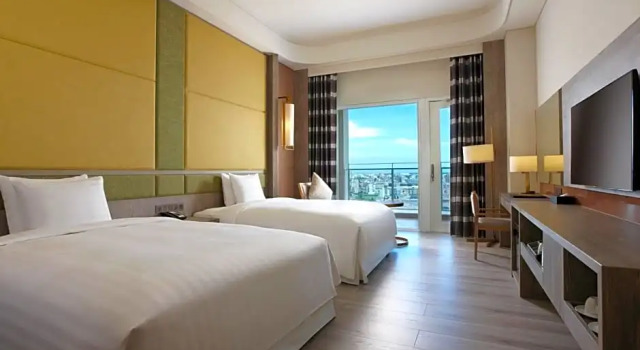 Шестиместный номер Standard с балконом и с видом на город Four Points By Sheraton Penghu