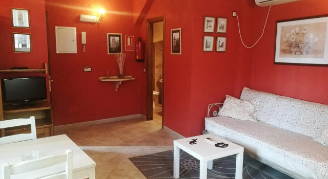 APARTAMENTOS MELCHOR DE LIÑAN, Book Apartment Torrelaguna Sierra Norte de Madrid