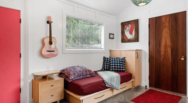 NEW Folly Vacation Listing 209 East Cottage near the beach