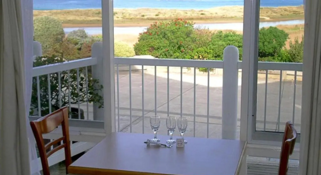 Семейный номер Standard с балконом и с видом на океан A Great Ocean View Motel