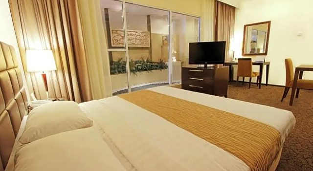 Полулюкс Harmoni One Convention Hotel and Service Apartments