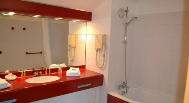 Номер Economy Logis hotel Noemys Gradignan