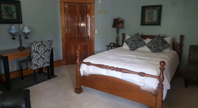 Двухместный номер Deluxe с балконом и с видом на реку The Bradford Inn